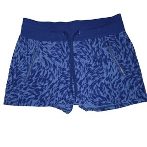 Athleta Women's Shorts Size 8 (MEDIUM)